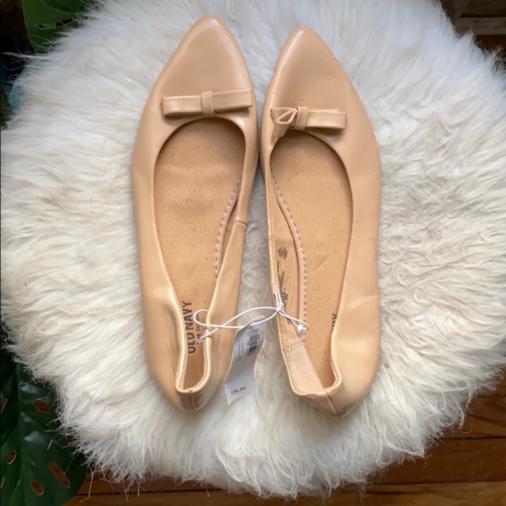 Nude flats
